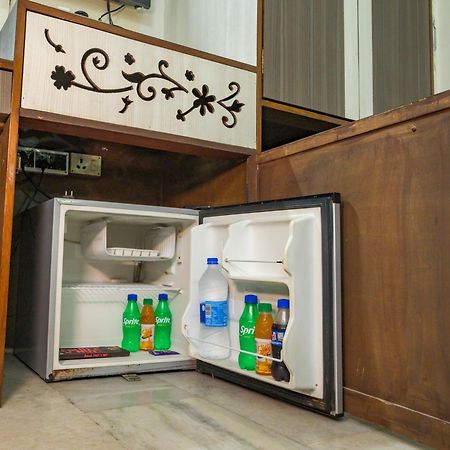 호텔 팔라비 int. 콜카타 외부 사진